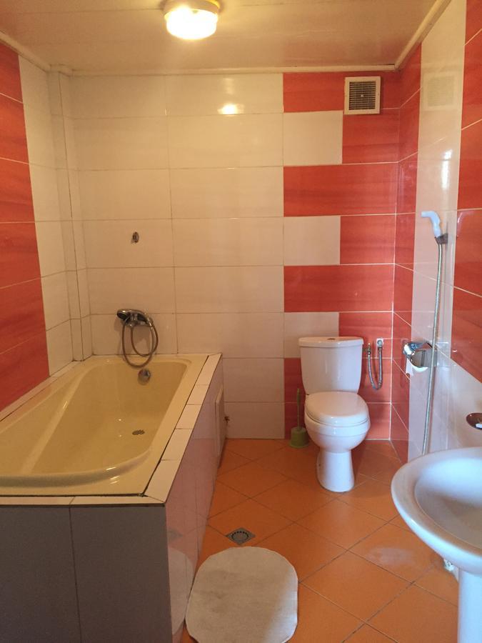 Hotel Lumiere Akwa دوالا المظهر الخارجي الصورة